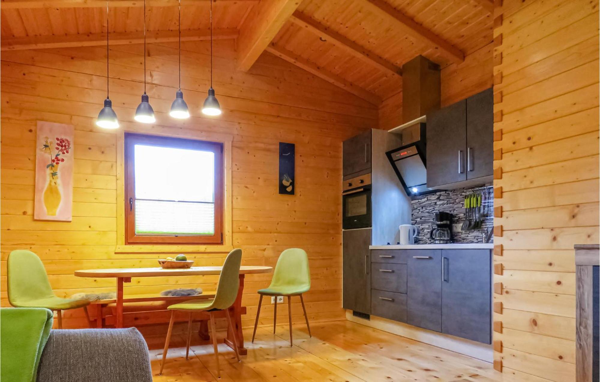 Lovely Home In Merzalben With Wifi Eksteriør bilde